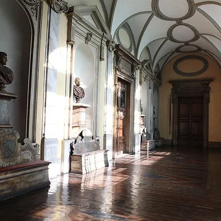 Residenza Ruspoli Bonaparte Bed & Breakfast 4*