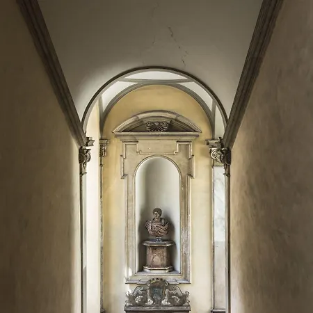 Residenza Ruspoli Bonaparte Bed & Breakfast 4*